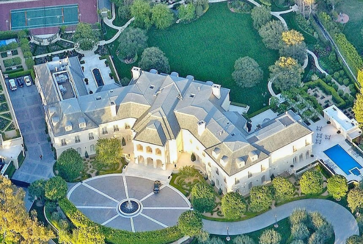 Famous Manor Home in Los Angeles