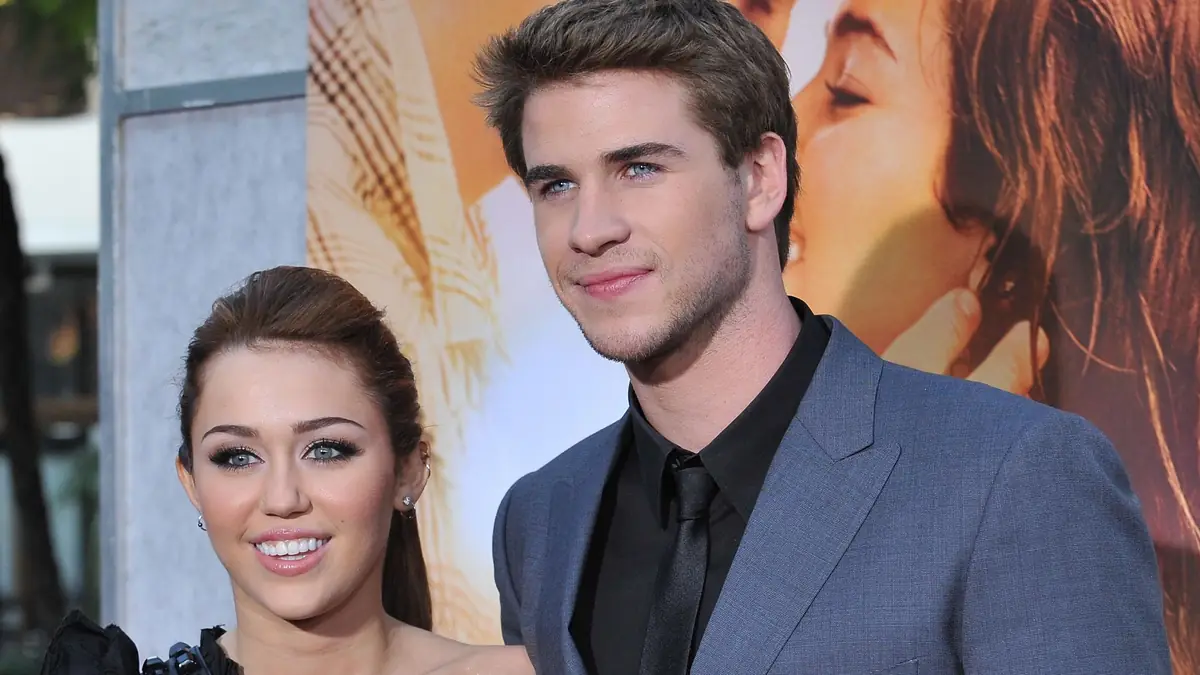 Image result for miley cyrus liam hemsworth the last song
