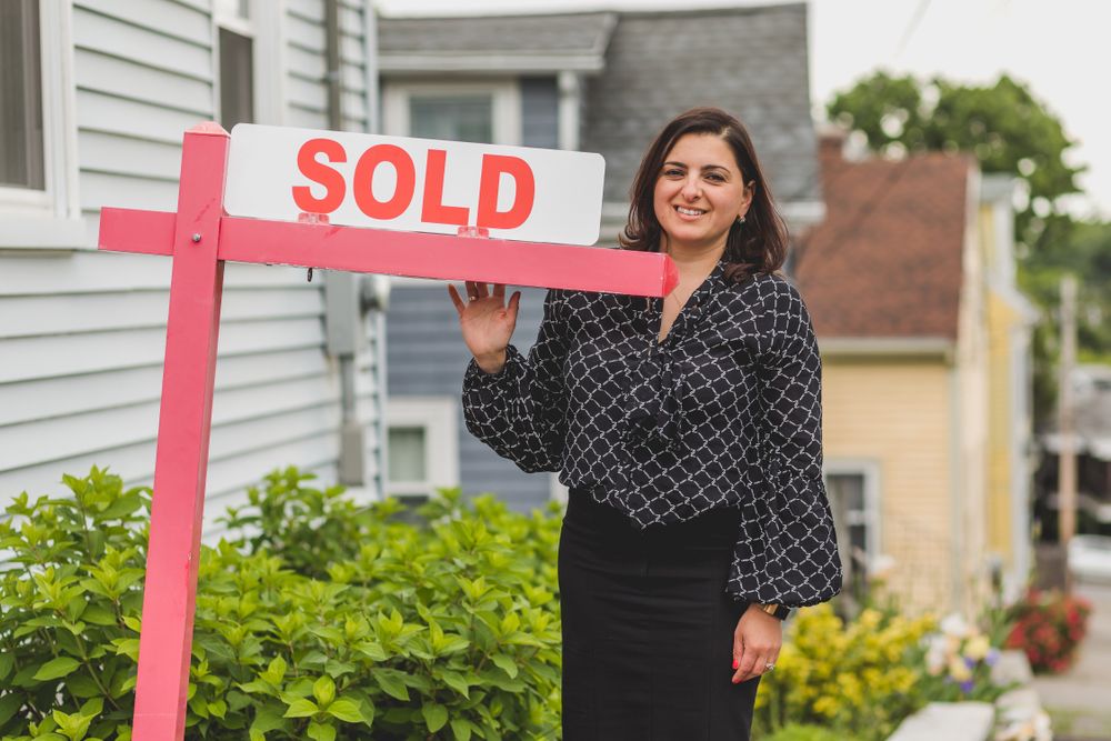 What to Do If You Buy a House and the Previous Owner Refuses to Leave?