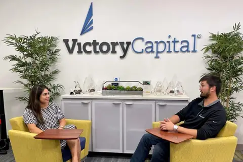 Is Victory Capital’s (VCTR) Share Price Pullback a Buying Opportunity?