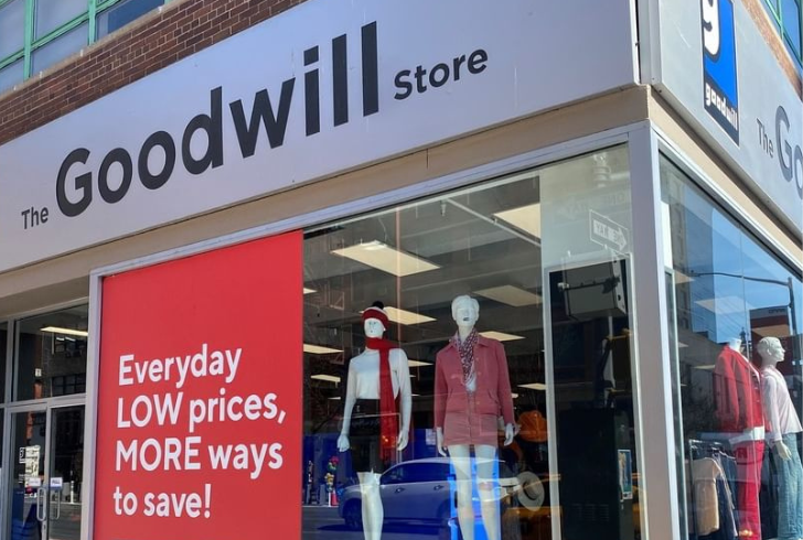 how much does the ceo of goodwill make