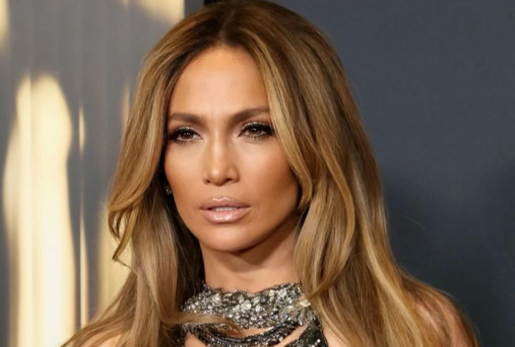 Jennifer Lopez portrait image